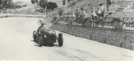 Franco Cortese – Frazer Nash Le Mans Replica.