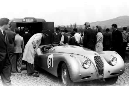 J.B.Atkinson – Jaguar 3300.
