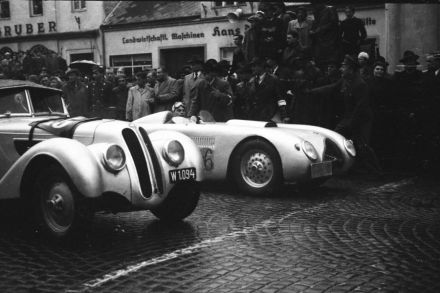 Kurt Koresch – BMW Veritas, Henry Bochdal – BMW 328.