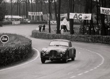 George Abecassis i Brian Shawe Taylor – Aston Martin DB2.
