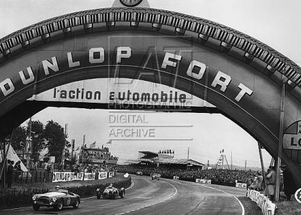 Nr.17. William Spear i Johnny Claes – Ferrari 340 America Barchetta.