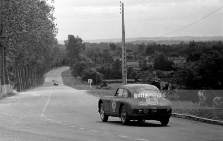 Lance Macklin i Eric Thompson – Aston Martin DB2.