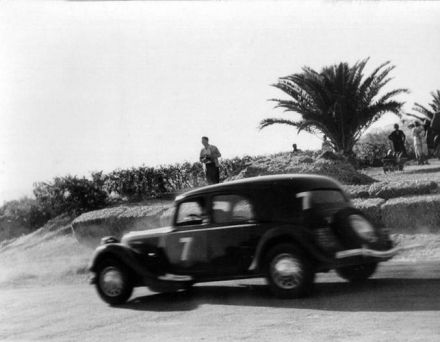 Jacques Lariviere – Citroen 15CV.