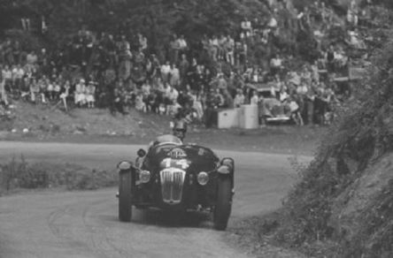 Franco Cortese – Frazer Nash.