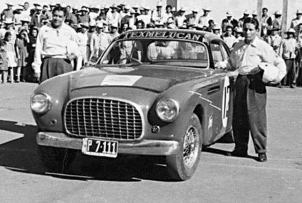Pablo Aguliar i Serafin Ramirez – Ferrari 212 Inter.