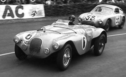 André Chambas i André Morel - Talbot Lago T26 GS compressor, Charles Plantivaux i Robert Chancel - Panhard Dyna Coupé.