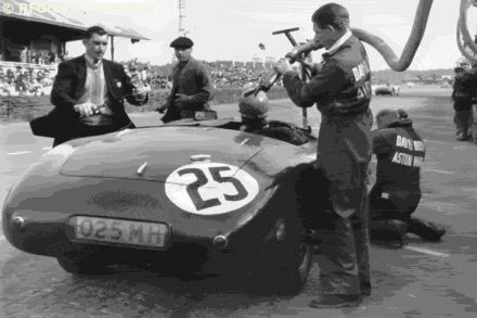 Lance Macklin i Peter Collins - Aston Martin DB3 spider.