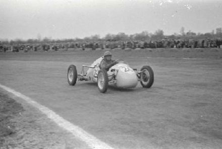 National Castle Combe - 1952