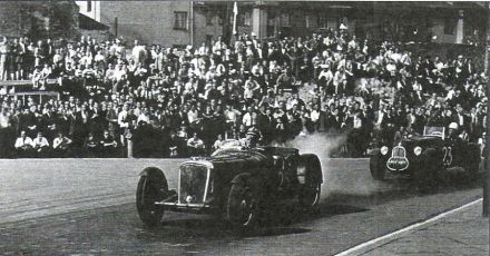 Nr.25.Zbigniew Sucharda – Jaguar, nr.23.Franciszek Postawka – BMW 326. 