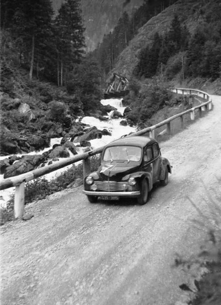 Hendrik Beckers – Renault 4 CV.