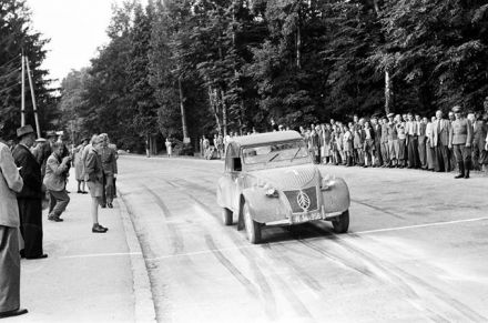 Rudolf Smoliner – Citroen 2 CV.