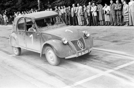 Rudolf Smoliner – Citroen 2 CV.