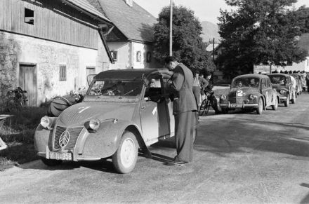 Rudolf Smoliner – Citroen 2 CV.