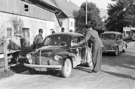 Hendrik Beckers – Renault 4 CV.