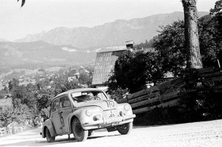 Heinrich Hirschauer – Renault 4 CV.