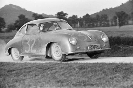 Adolf Vianden – Porsche 356/1100.
