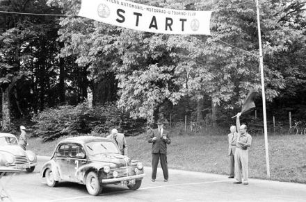 Hendrik Beckers – Renault 4 CV.