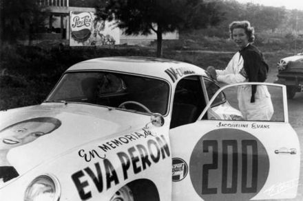 Jacqueline Evans – Porsche 356.