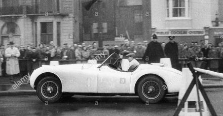 Ian Appleyard i Pat Appleyard – Jaguar XK 120.