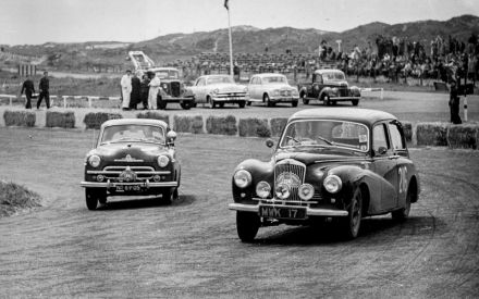E.Elliott i N.Elliott – Sunbeam Talbot, J.Risk i J.D.Alston – Ford Zephyr. 
