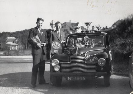 Hugo van Zuylen van Nijvelt i Frans Eschauzier – Jowett Javelin.