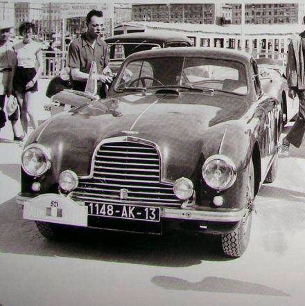 Barthelemy i Krier – Aston Martin.