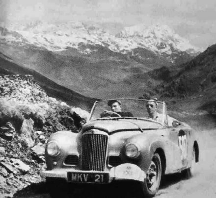 Stirling Moss i John Cutts – Sunbeam Alpine.