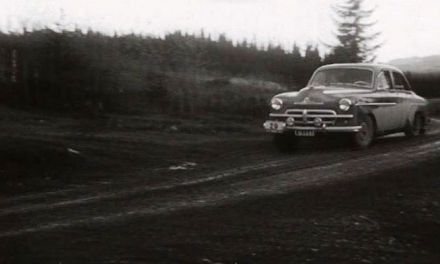 Bjarne Haegeland i Sverre Johanson – Vauxhall Velox.