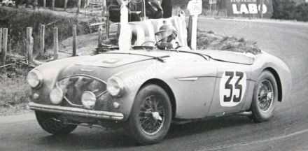 Gordon Wilkins i Marcel Becquart – Austin Healey 100.