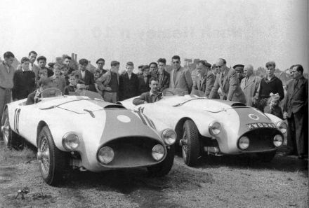 Yves Giraud-Cabantous i Pierre Veyron, Leslie Johnson i Bert Hadley – Nash Healey Sports.