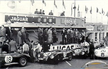 Peter Whitehead i Ian Stewart, Tony Rolt i Duncan Hamilton, Roger Laurent i Charles de Tornaco – Jaguary C-type.