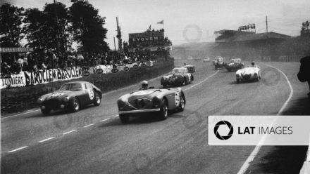 Johnny Lockett i Maurice Gatsonides – Austin Healey 100, Paolo Marzotto i Giannino Marzotto - Ferrari 340MM Pininfarina Berlinetta, Tommy Wisdom i Jack Fairman – Bristol 450, Phill Hill i Fred Wackers jr – Osca MT4.