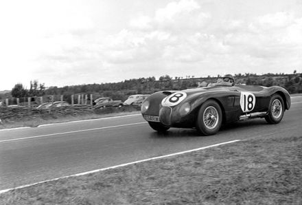 Tony Rolt i Duncan Hamilton – Jaguar C-type.