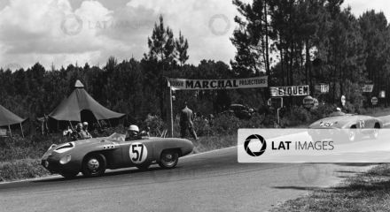Rene Bonnet i Andre Moynet – D.B. LM53, Maurice Trintignant i Harry Schell – Gordini T16S.