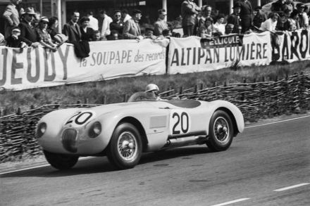Roger Laurent i Charles de Tornaco – Jaguar C-type.