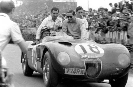 Tony Rolt i Duncan Hamilton – Jaguar C-type.