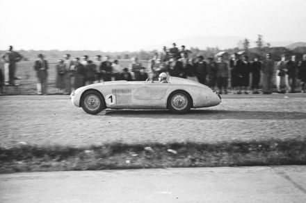 Kurt Koresch – Veritas BMW 2000.