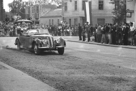 Friedrich Huber – BMW 328.