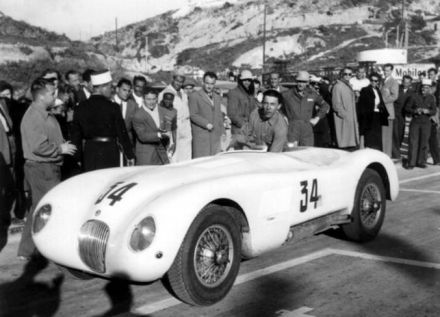 John Simone – Jaguar C-type.