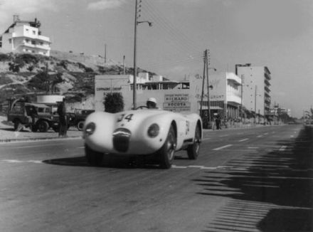 John Simone – Jaguar C-type.