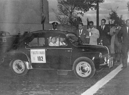 Manuel Camino Latorre – Renault 4 CV.