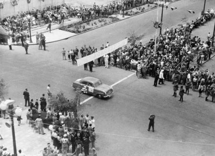 Gabriel Martin Gonzales – Ford Zephyr.