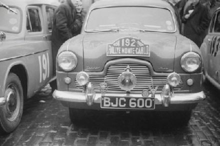 Blomfield i Bennison – Ford Zephyr.