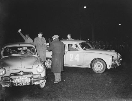 de Kluguenau i Mathieu – Simca Aronde, Georges Houel i Julio Quinlin – Alfa Romeo 1900 Ti.