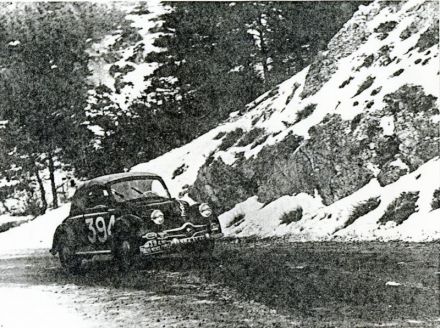 Andre Blanchard i Marcel Lecoq – Panhard Dyna Cabriolet.