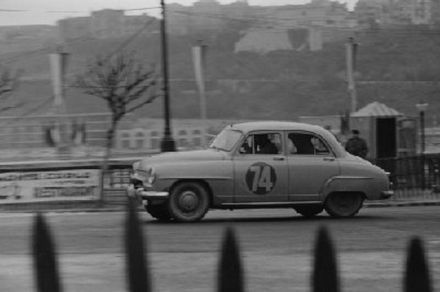 de Kluguenau i Mathieu – Simca Aronde.