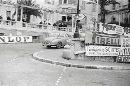 Worledge i Langelaan – Daimler Conquest.