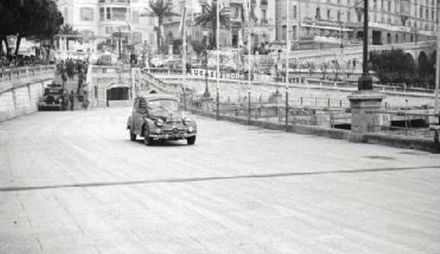 Poidebard i Schollemann – Dyna Panhard.