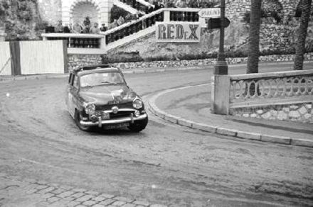 Canello i Colas – Simca Aronde.