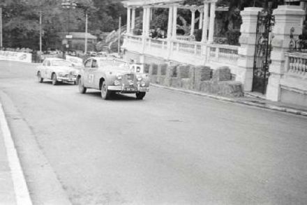 Cecil Vard i Arthur Jolley – Jaguar Mk.VII.